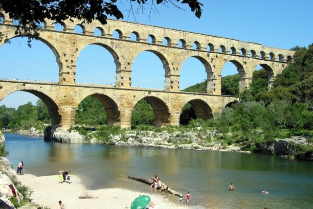 Nimes En Garrigues Bed & Breakfast ภายนอก รูปภาพ