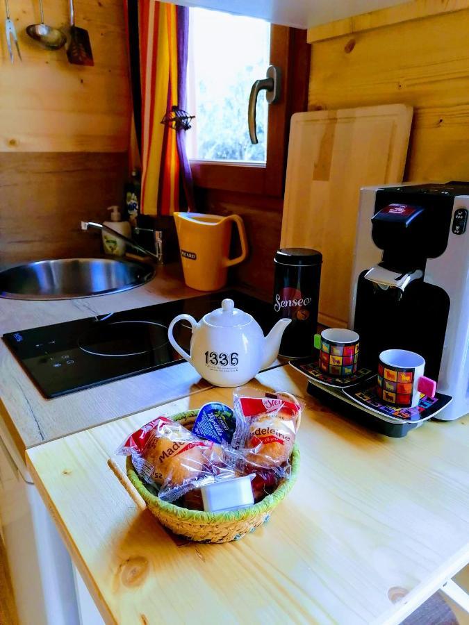 Nimes En Garrigues Bed & Breakfast ภายนอก รูปภาพ