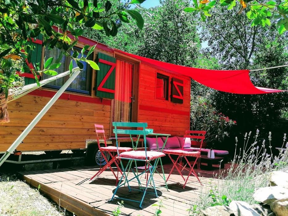 Nimes En Garrigues Bed & Breakfast ภายนอก รูปภาพ