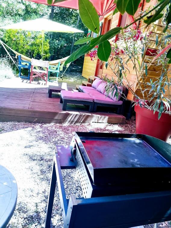 Nimes En Garrigues Bed & Breakfast ภายนอก รูปภาพ